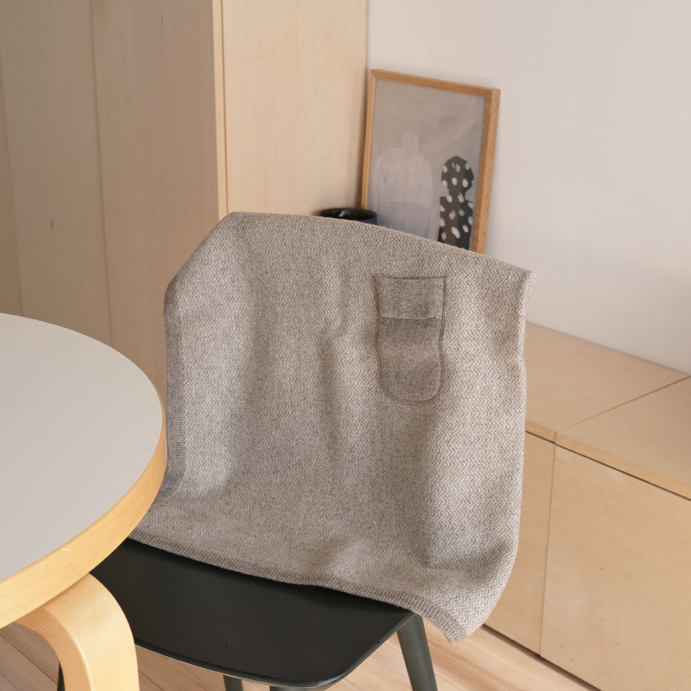 ひつじウールのひざ掛け